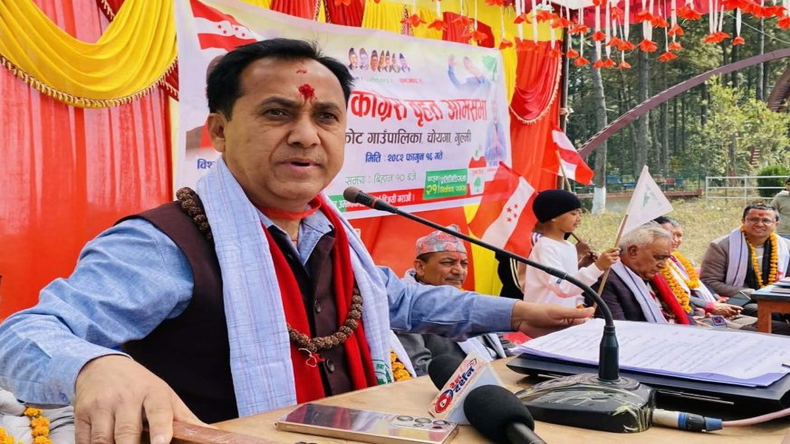 ‘रुखमा बाँधेर देश बन्दैन, योजना र पसिनाले बन्छ’ : विश्वप्रकाश शर्मा